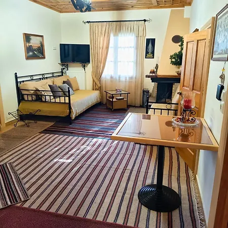 Ironwood Lodge- Parnassos Kalívia